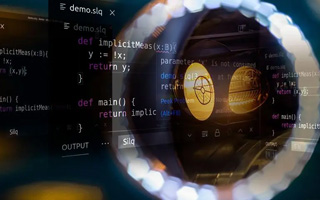 燕郊 api php源码,下载的php源码怎么运行呢？